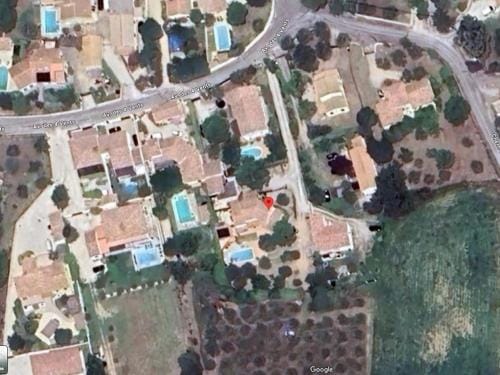 Studio Independant avec parking ferme et securise Hotel in Provence-Alpes-Côte d'Azur
