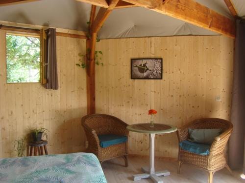 la ruche Hotel in Grospierres