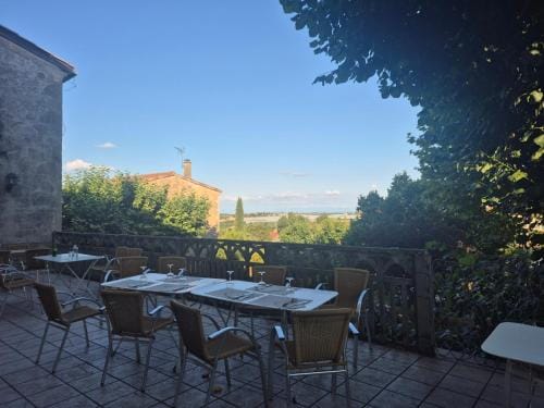 hotel du parc Hotel in Auvergne-Rhône-Alpes
