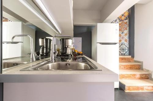 LOC HOSPITALITY Urban Den Hotel in Corfu