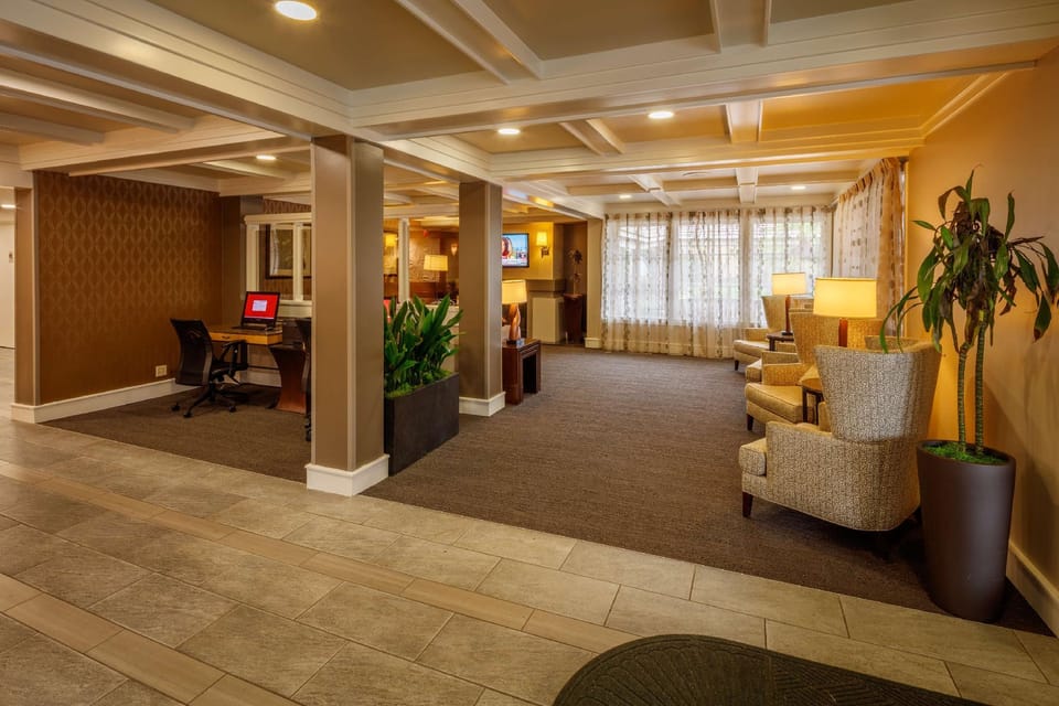 Red Lion Hotel Bellevue Hotel in Bellevue