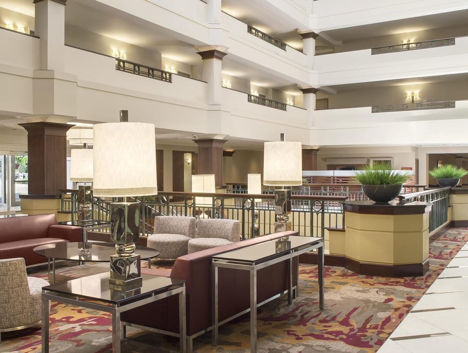 Sheraton Suites Akron Cuyahoga Falls Hotel in Cuyahoga Falls