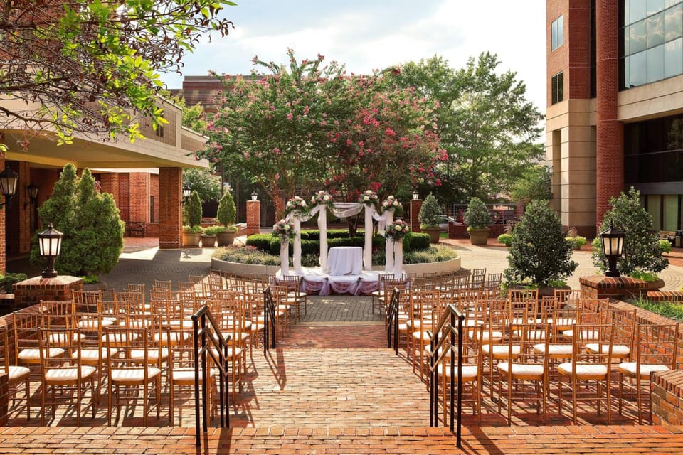 Sheraton Suites Old Town Alexandria Hotel in Alexandria