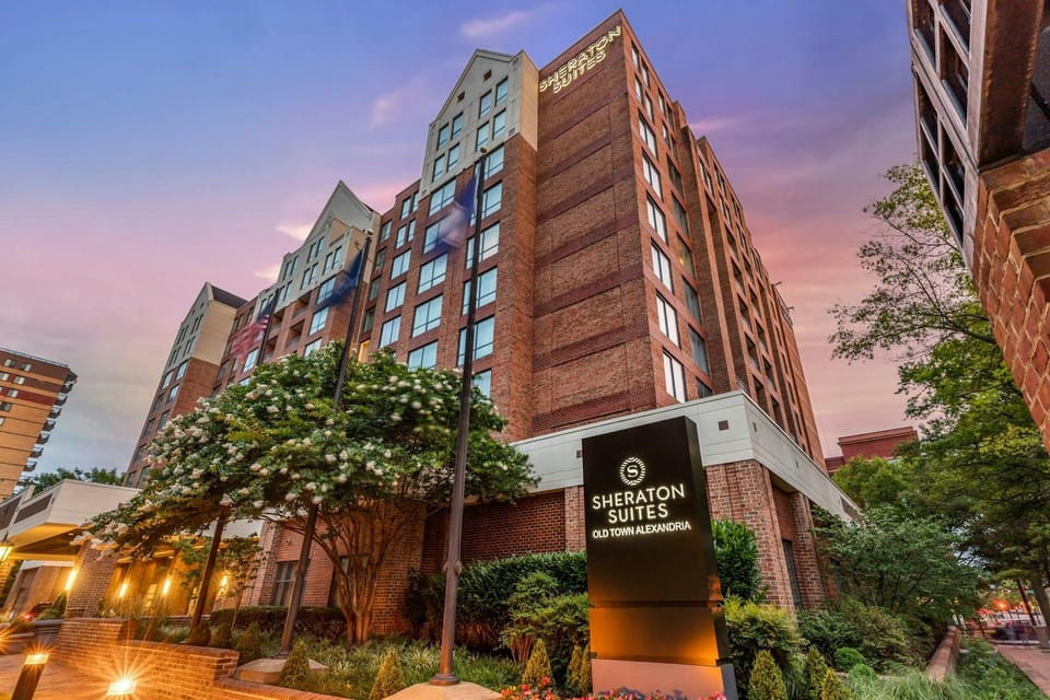 Sheraton Suites Old Town Alexandria Hotel in Alexandria