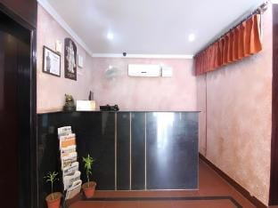 Krishna Coddle Executive Hotel in Gurugram