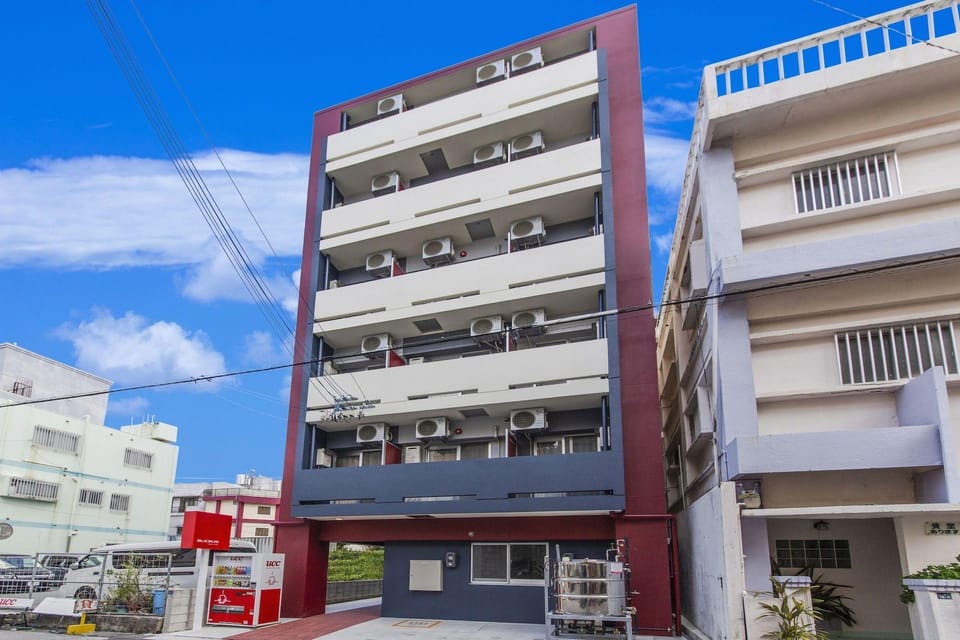 Mr.KINJO in Color'z Ciizi Hotel in Naha