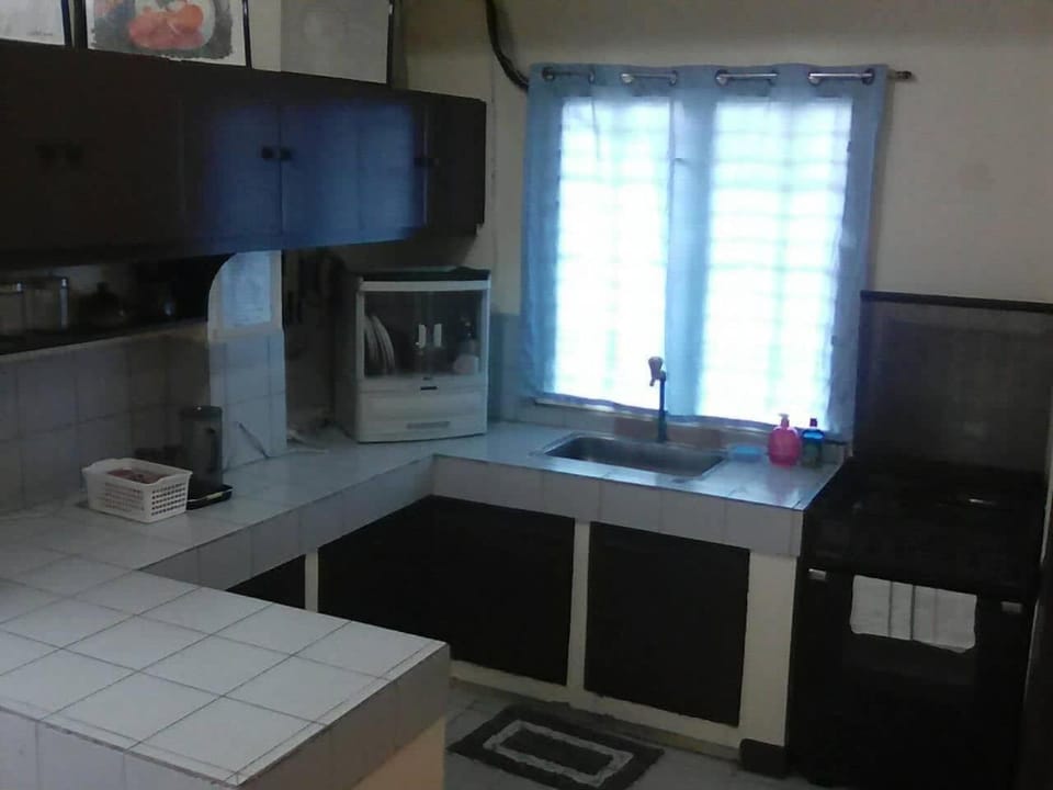 JS3 Building Apartment hotel in Bicol