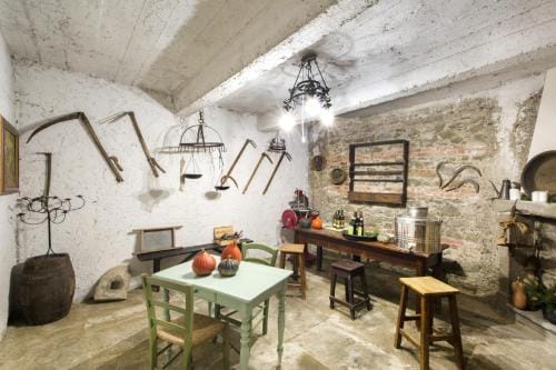 Alla Porta Di Sotto B&B Hotel in Province of Massa and Carrara