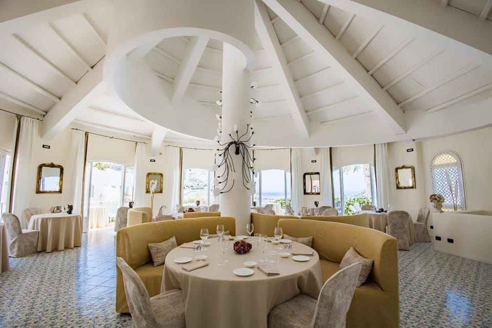 Le Calette Bay Hotel in Cefalu
