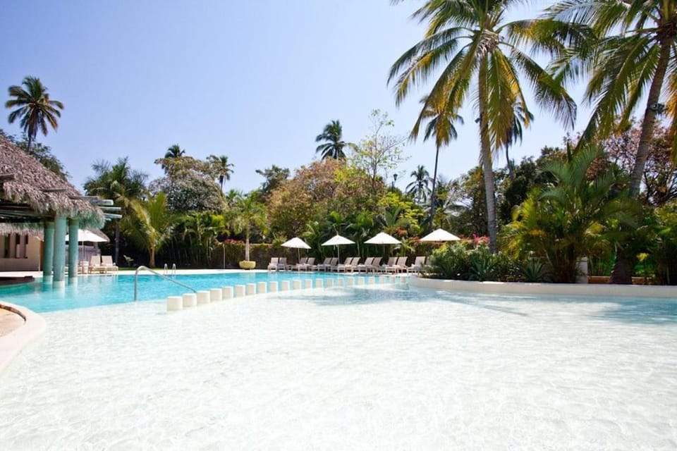 Gamma Plaza Ixtapa Hotel in Ixtapa Zihuatanejo