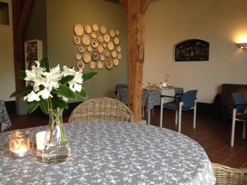 Bed & Breakfast Pax Tibi Hotel in Reeuwijk