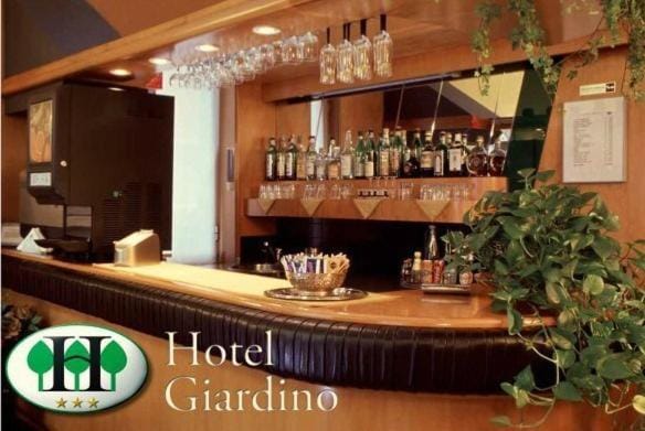 Bar/lounge