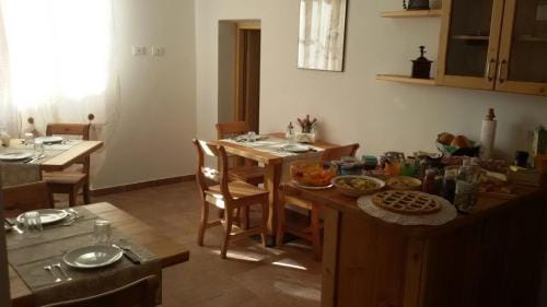 Al Riparo Affittacamere Hotel in Finale Ligure