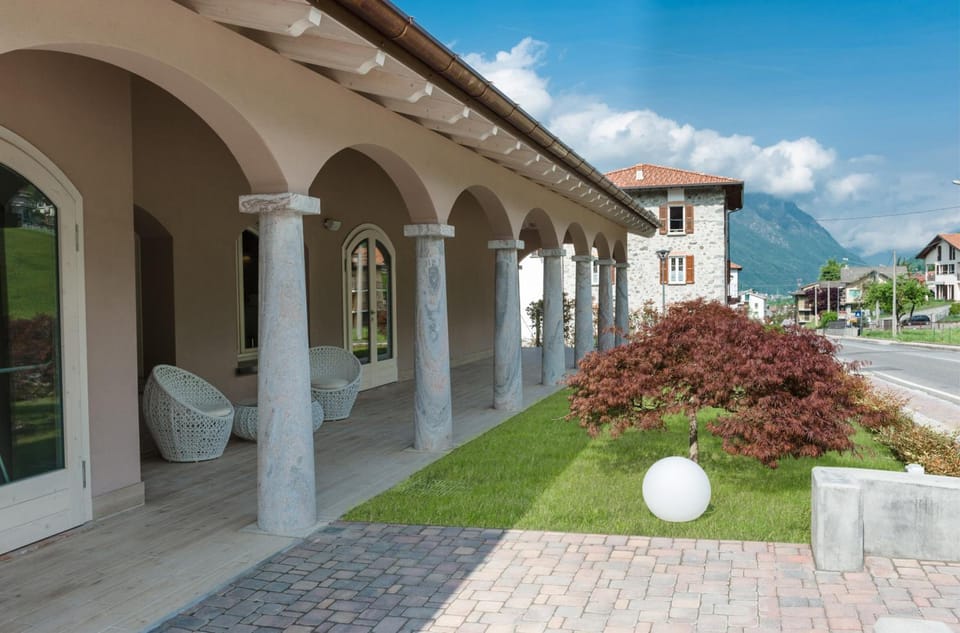 Bianco Hotel Hotel in Province of Lecco