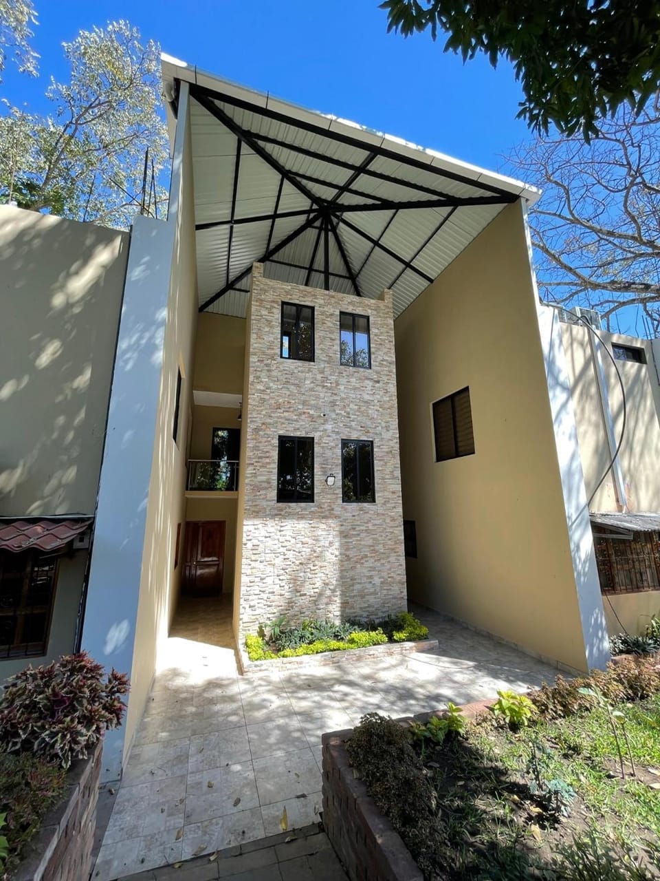 Villa Las Flores Hotel in San Salvador
