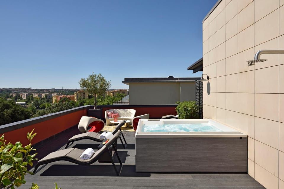 Hot tub