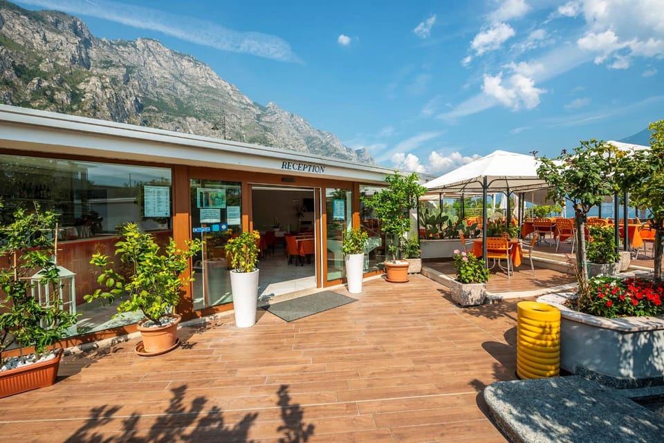Garda Suite Hotel - Adults Only Hotel Hotel in Limone Sul Garda