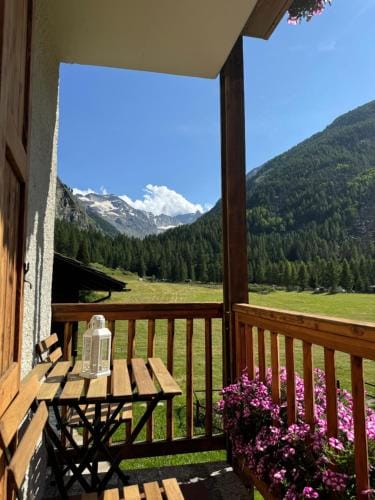 Hotel Ondezana Hotel in Aosta Valley, Italy