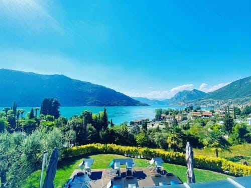 Vela di Soleville camere con e senza vista lago con ristorante & pizzeria Hotel in Province of Brescia
