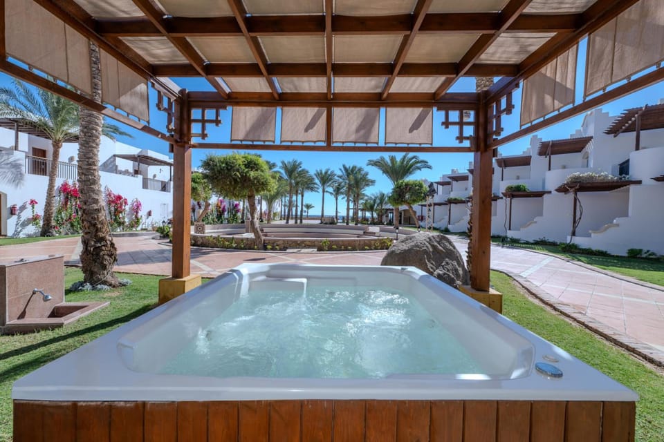 Hot tub