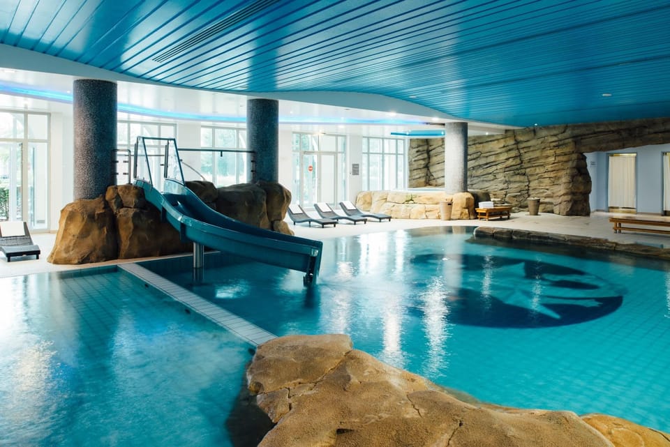 Dream Castle Paris Hotel in Magny-le-Hongre