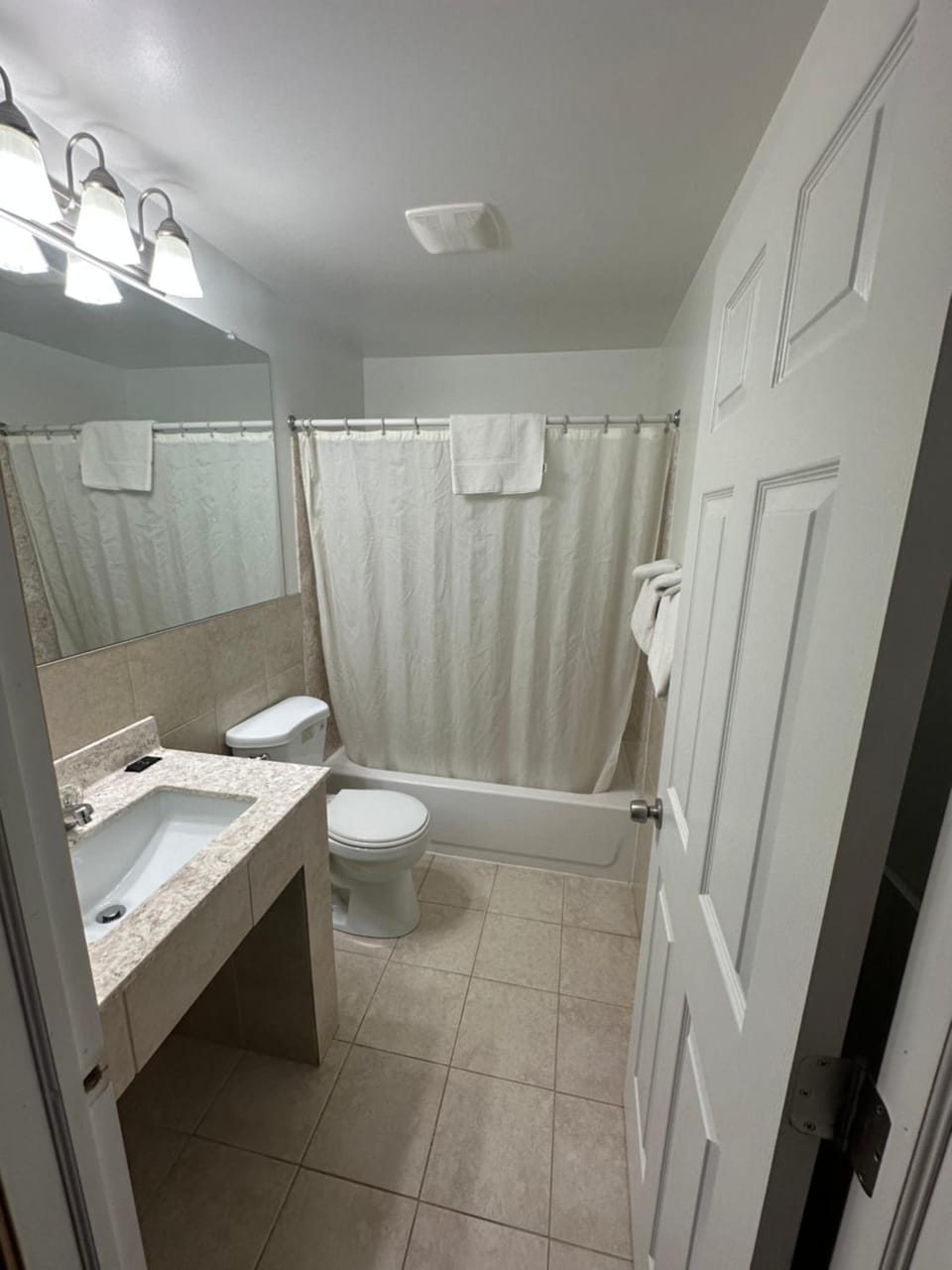 Budget Inn - Cambridge Motel in Cambridge