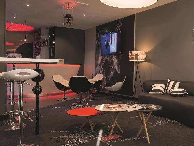 Bar/lounge