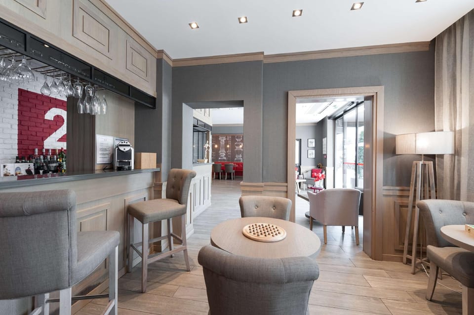 Bar/lounge
