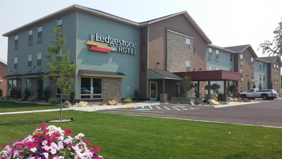 Ledgestone Suites Hotel Billings Hotel in Billings