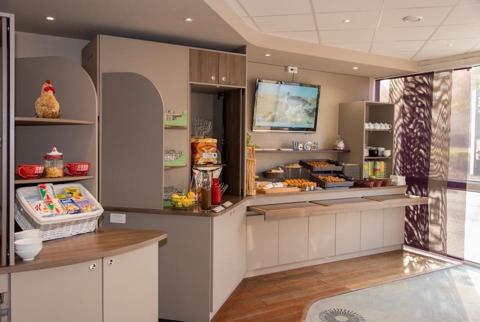 Brit Hotel Tours Sud – Le Cheops Hotel in Joué-lès-Tours