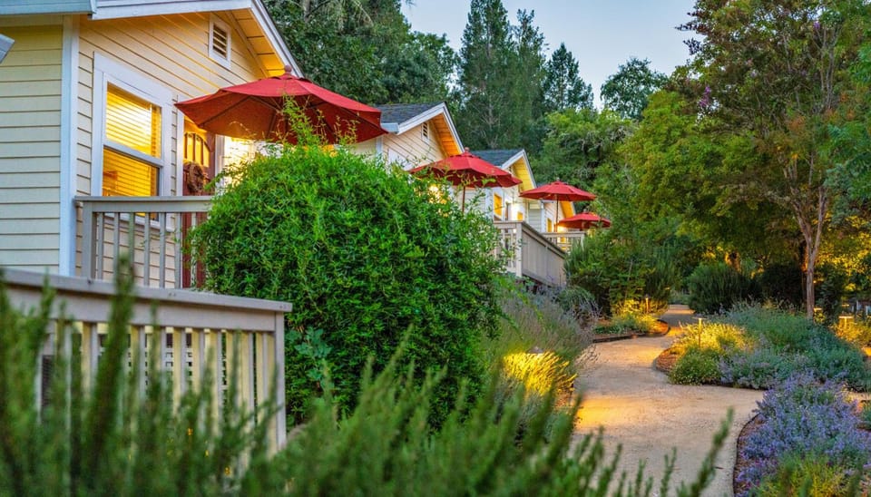 Aurora Park Cottages Inn in Calistoga