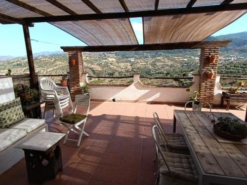 The African House Hotel in Sierra de las Nieves