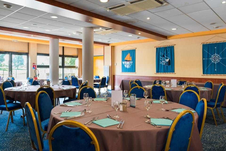Brit Hotel Saint Malo – Le Transat Hotel in St-Malo