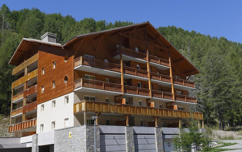 Vacanceole - Les Chalets du Verdon Apartment hotel in Allos