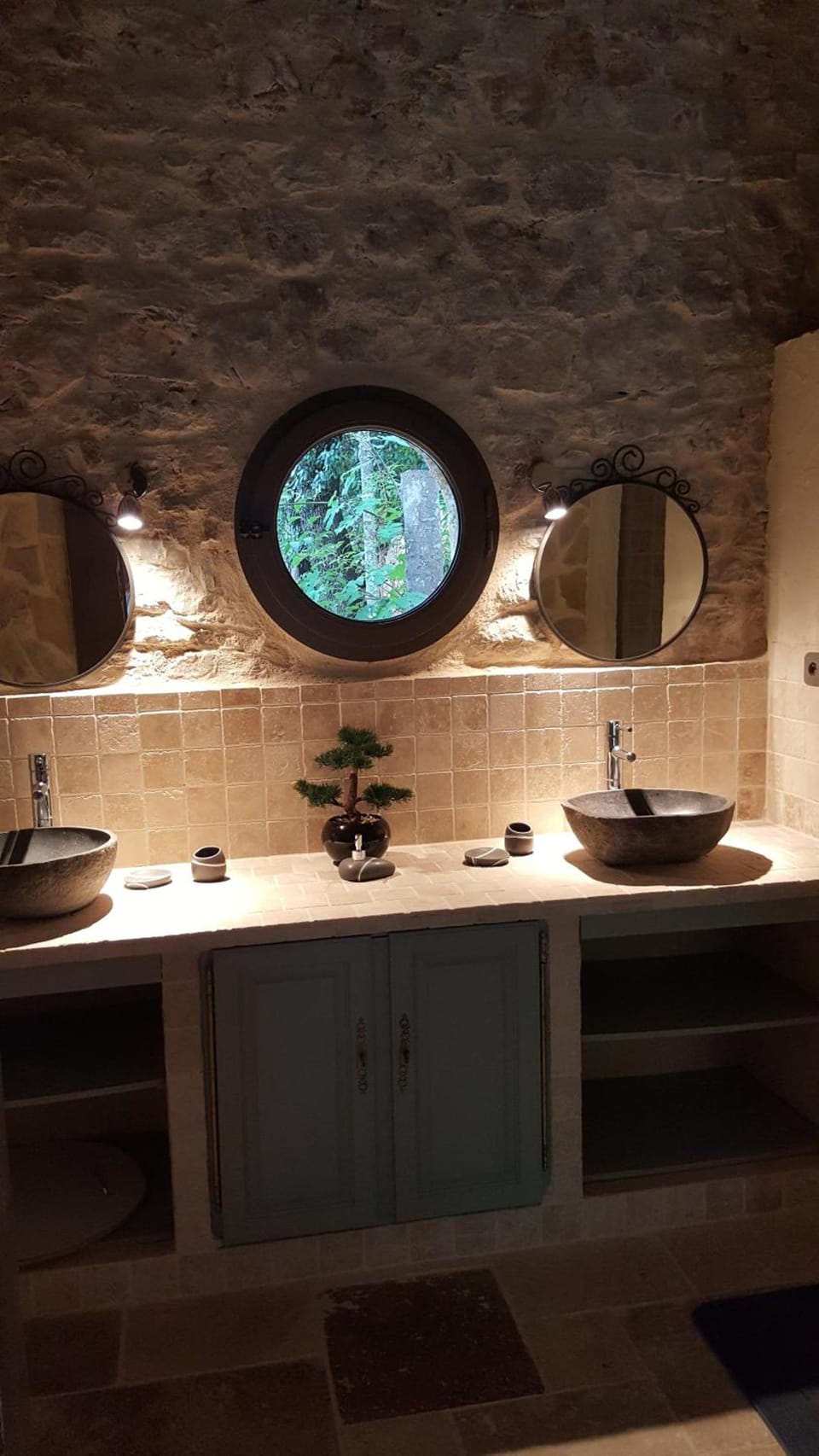 Le Donjon des Combes et son Spa Hotel in Fayence