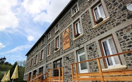 Entre Lacs et Volcans Inn in Auvergne-Rhône-Alpes