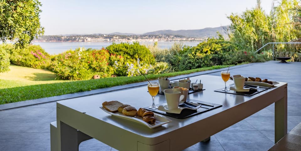 Villa Hippocampe Hotel in Six-Fours-les-Plages