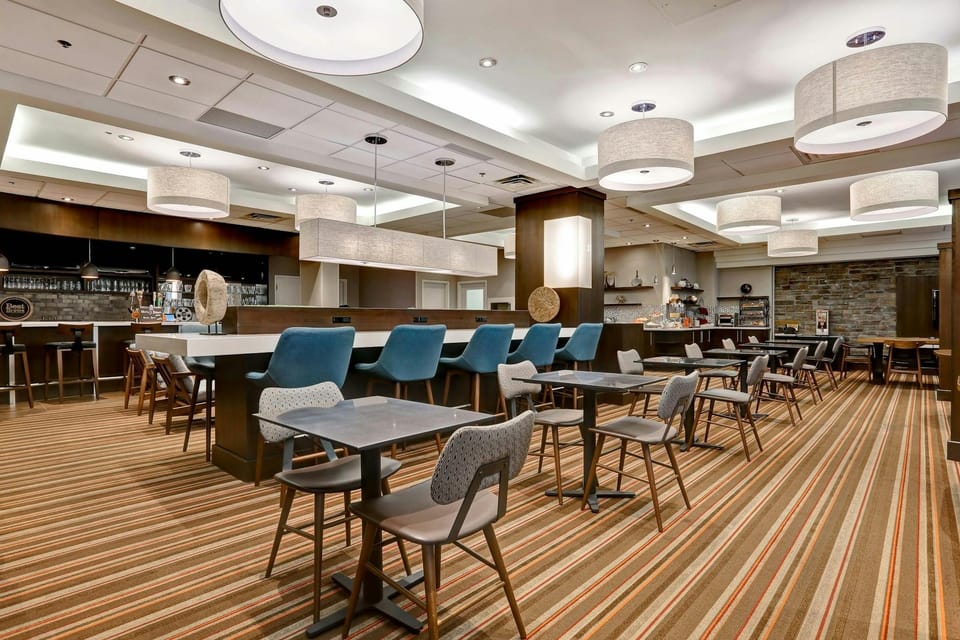 Four Points by Sheraton Toronto Mississauga Hotel in Brampton
