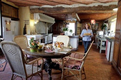 Le Grand Logis - Guest house - Bed and Breakfast Hotel in Wallonia, Belgium