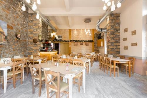 Troon of Athens Apartments Hotel in Athens