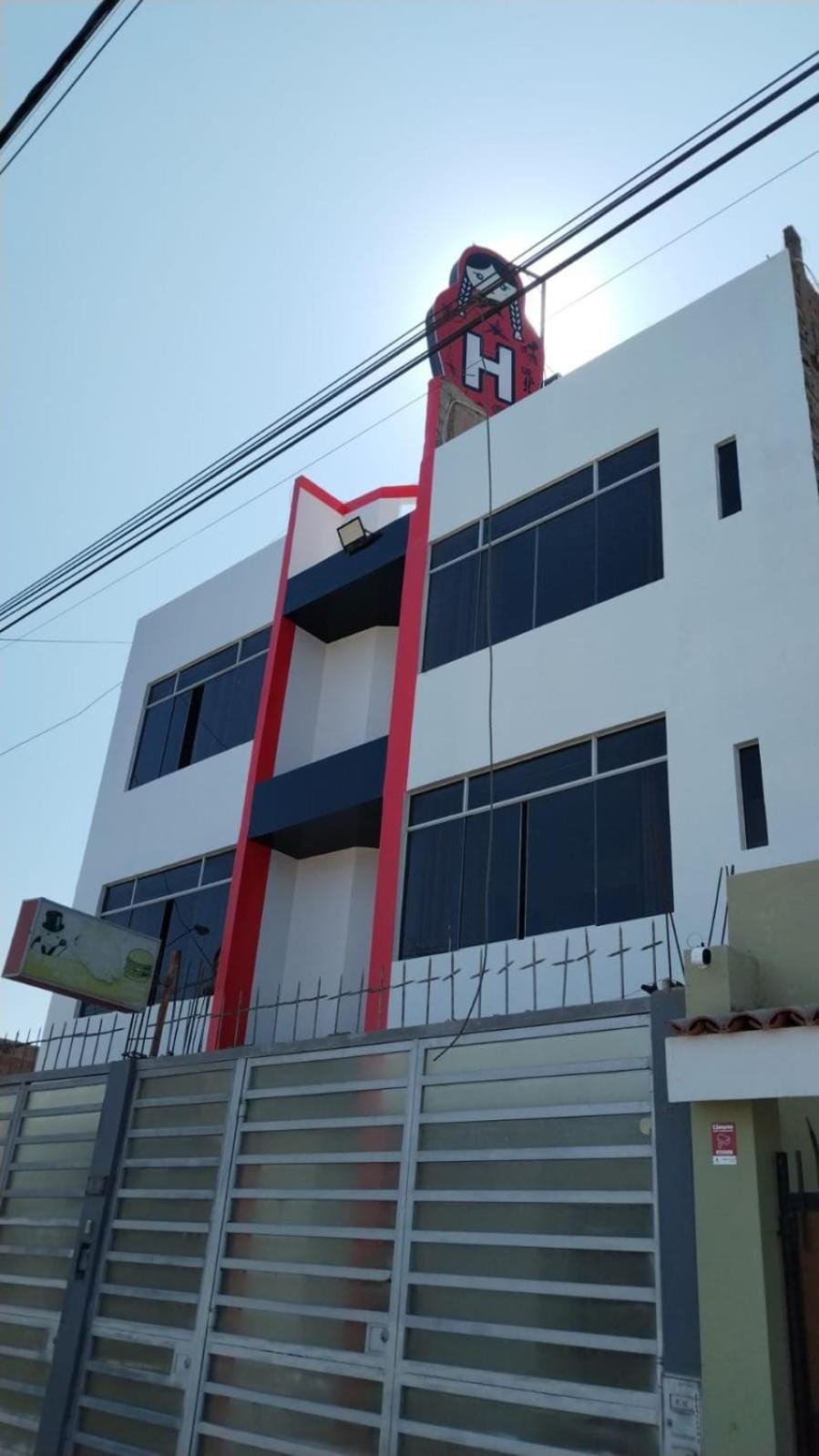 Matryoshka Hotel in Ica