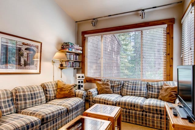 Ski-In/Ski-Out Northstar Condo Near Lake Tahoe! Apartment in Northstar Drive