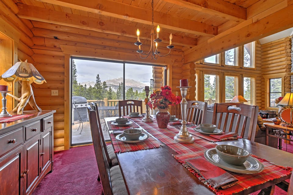 Expansive Alma Cabin w/ Hot Tub & Mountain Views! House in Park County