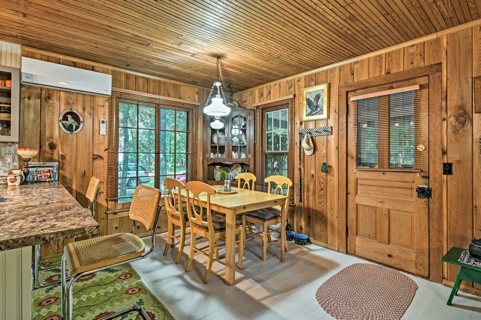 Pet-Friendly 'One Crow Cottage' in Harbor Springs! Cottage in Michigan
