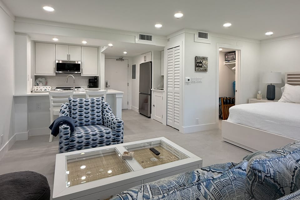 Sanibel Island Studio: Pool Access, Walk to Beach Apartment in Sanibel Island