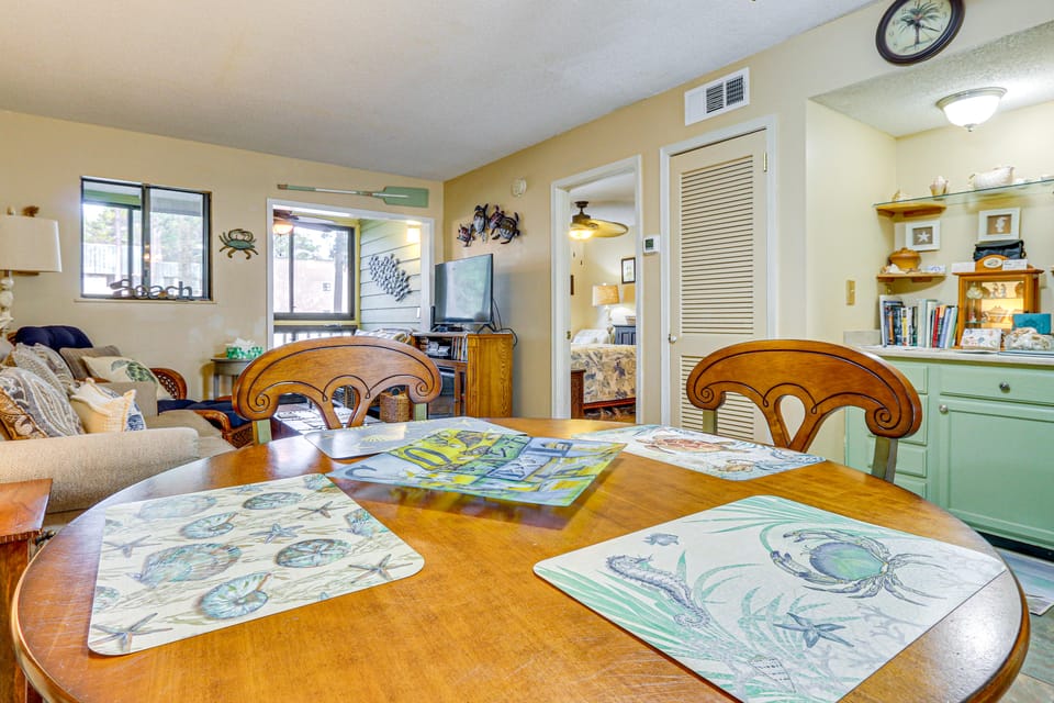 Closest 2 BR to the Beach! Hilton Head Condo Apartment in Hilton Head Island