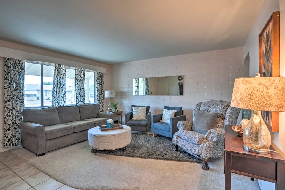 Golf Course & Pool Access: Quaint Sun City Home House in Sun City