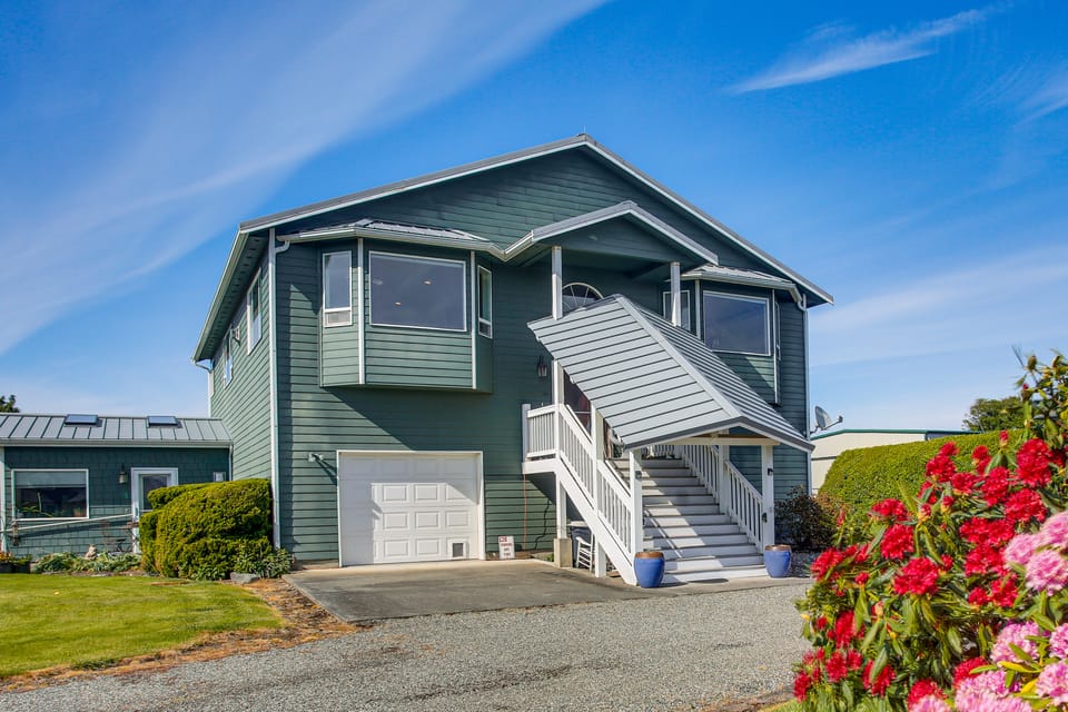 Charming Sequim House w/ Olympic Peninsula Views! House in Washington