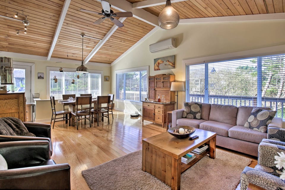 Private Rockaway Beach Retreat: 2 Blocks to Ocean! Cottage in Rockaway Beach