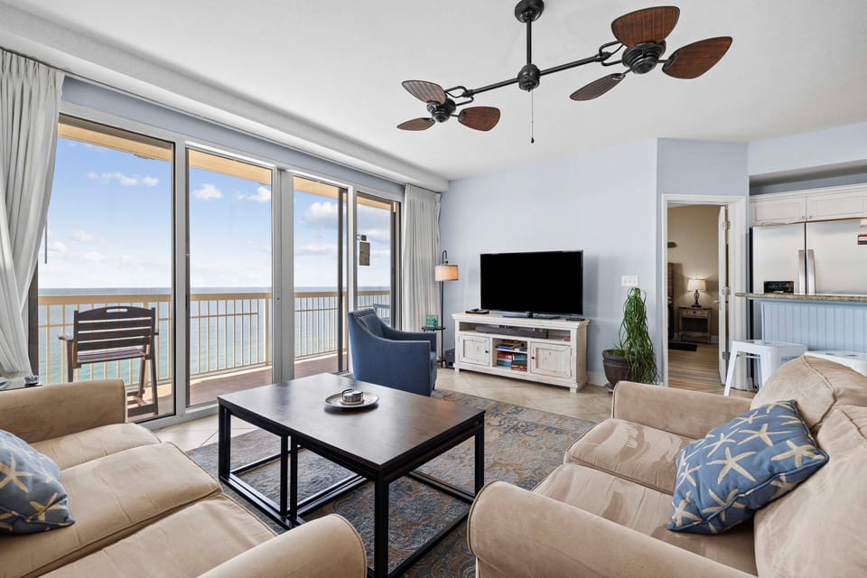 Waterfront High-Rise PCB Condo w/ Community Perks Apartment in Panama City Beach